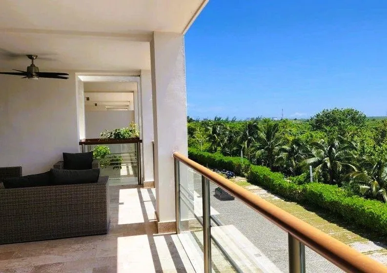 Terraza con vista a la laguna del Departamento 305L en La Amada, Costa Mujeres, Cancún