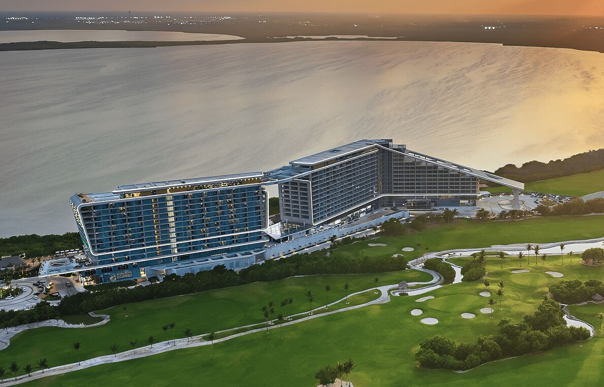 Mondrian Residences — vista exterior en Puerto Cancún